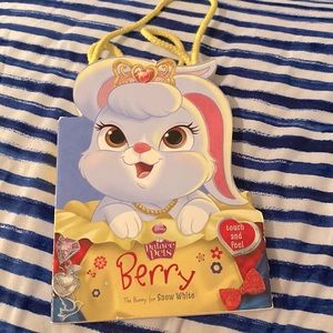 Disney Palace Pets touch and feel book